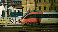 YOLCU TRENİ - Viyana'da Tren Kazası Açıklaması 7 Yaralı
