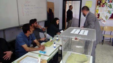 Bitlis'te Oy Kullanma İşlemi Gerçekleşti