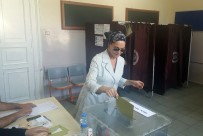 HÜLYA AVŞAR - Hülya Avşar Oyunu Kullandı