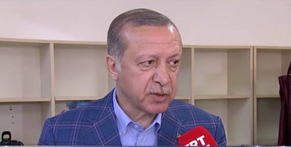 Cumhurbaşkanı Erdoğan oyunu kullandı