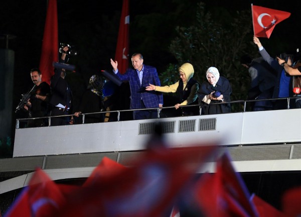 Cumhurbaşkanı Erdoğan halka hitap etti