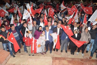 Bilecik'te 'Evet' Kutlaması