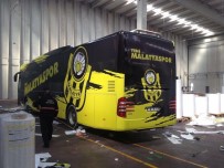 TAKIM OTOBÜSÜ - Evkur Yeni Malatyaspor'un Yeni Takım Otobüsü Teslim Edildi