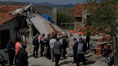 Samsun'da garaj inşaatı çöktü