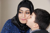 KALP YETMEZLİĞİ - 15 Kez Kalbi Duran Genç Anne Kalp Nakli Olmayı Bekliyor