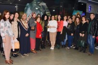 SEVAL AKTAŞ - Mahalle Evlerinin Kadın Kursiyerleri 'Tatlım Tatlım' Filmini İzledi