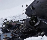 HELİKOPTER KAZASI - Tunceli Valiliği Açıklaması 'Olumsuz Hava Şartları Helikopter Kazasına Neden Oldu'