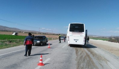 Afyonkarahisar'da Trafik Kazası Açıklaması 19 Yaralı