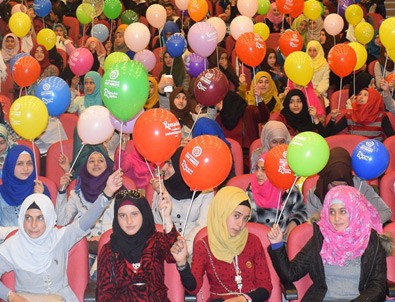 Suriyeli çocuklara sinema sürprizi