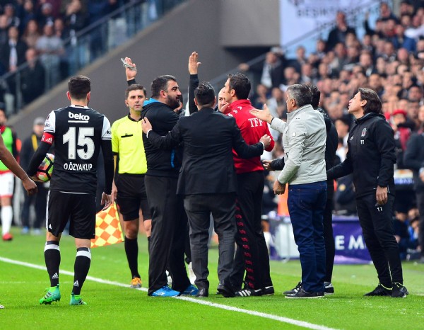 Ümit Özat'tan Şenol Güneş'e tepki