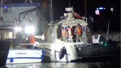 Ayvalık'ta yangın çıkan balıkçı teknesini sahil güvenlik kurtardı