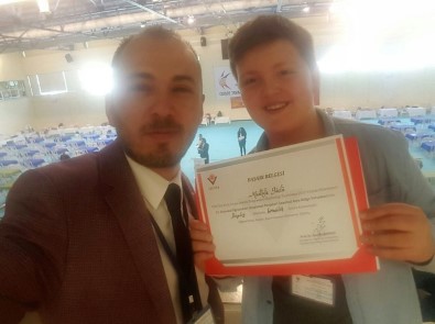 Genç Öğrenci TÜBİTAK'dan Birincilik Ödülü Aldı