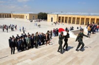 ANıTKABIR - Kızılcahamam Ayşe Bezci Mesleki Ve Teknik Anadolu Lisesi Öğrencileri Anıtkabir'de