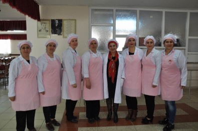 Sivas'ta Cem Vakfı'nda Aşçılık Kursu Açıldı