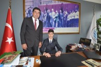 MEHMET ALI ÇALKAYA - 23 Nisan Çocukları Başkan Koltuklarını Devraldı