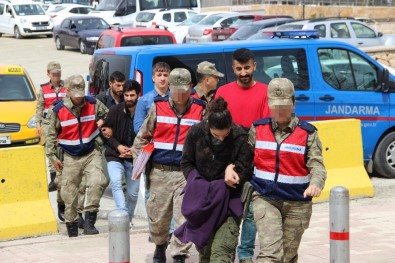Elazığ'da Terör Operasyonunda 5 Kişi Adliyeye Sevk Edildi