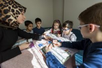 ÖĞRENCİ VELİSİ - Eyüplü Çocuklar Evde Değerler Eğitimi'yle Sosyalleşiyor