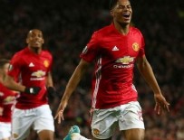 MANCHESTER - Manchester United uzatmalarda güldü!