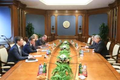 Özbekistan Başbakan Yardımcısı İbragimov, Gazprom Başkanıyla Görüştü