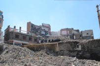 KADINLAR PAZARI - Tabakhane'de 629 Bina Yıkıldı