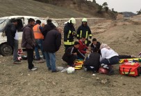SERPİL YILMAZ - Ticari Araç Takla Attı Açıklaması 1 Ölü, 2 Yaralı
