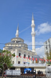 Zümrütevler Sakinleri Yeni Camiye Kavuştu
