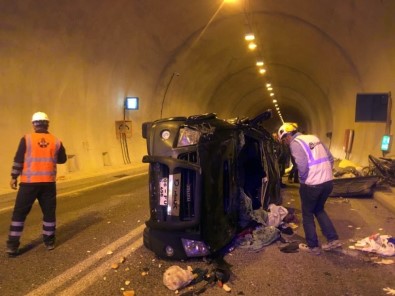 Artvin'de Tünel İçinde Kaza Açıklaması 3 Yaralı