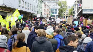 Aşırı Irkçı Afd'liler Köln'de Protesto Edildi