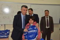 ELİF ÇAKIR - Çocuklara 23 Nisan Hediyeleri Dağıtıldı