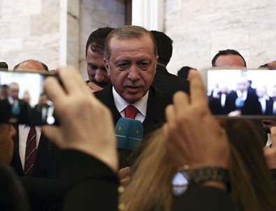 Cumhurbaşkanı Erdoğan: Tartışmalar üzerine değil barış üzerine bina edin