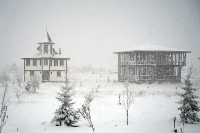 Kastamonu'da Kar Yağışı Etkili Oluyor