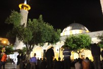 HABİB-İ NECCAR - Miraç Gecesi Camiler Doldu, Eller Semaya Açıldı