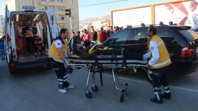 Mut'ta 2 Ayrı Trafik Kazasında 11 Yaralı
