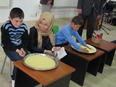 Özel Alt Sınıf Öğrencilerinin Gösterisi Büyük Beğeni Topladı