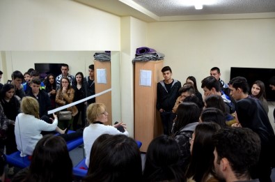 Bolu'da Öğrenciler Üniversiteyi Tanıma Gezisi Yaptı