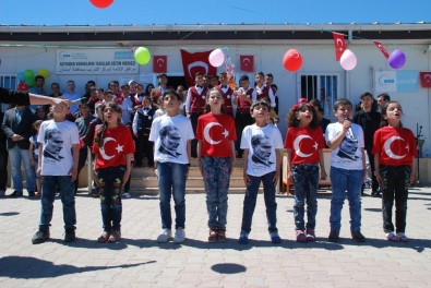 Çadır Kentteki Suriyeli Çocuklar 23 Nisan'ı Kutladı