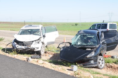 Cizre'de Trafik Kazası Açıklaması 1 Ölü, 5 Yaralı