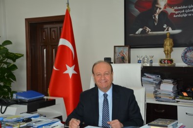 Efeler Belediye Başkanı Mesut Özakcan 'Ebeler Haftasını' Kutladı