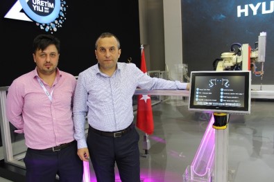 'İstanbul Autoshow'da Robot Şov