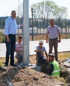 Karacabey'de Elektrik Hatları Yer Altına Alınıyor