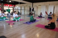 YOGA EĞİTMENİ - Özel Öğrencilere Pilates Ve Yoga Dersleri