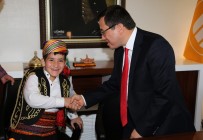 SPOR PROGRAMI - Rektör Kızılay, Koltuğunu Özel Çocuklara Devretti