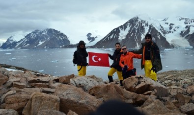 Türk Bilim İnsanlarının Antarktika Seferi