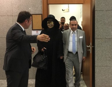 Bülent Ersoy hakim karşısına çıktı