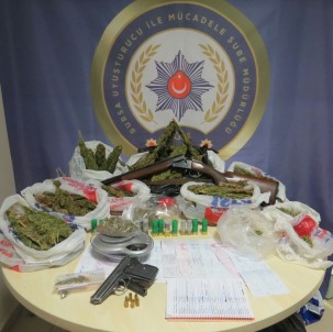 Bursa'da Uyuşturucu Operasyonunda 10 Kişi Tutuklandı