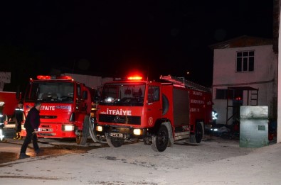 Gaziantep'te İplik Fabrikasında Çıkan Yangın Korkuttu