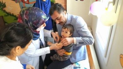 Halk Sağlığı Müdürü Dr.Ömer Faruk Özyurt, ''Erişkinler De Aşılanma Konusunda Bir Hekime Danışmalı'