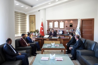 MHP İl Yönetiminden Başkan Çakır'a Ziyaret