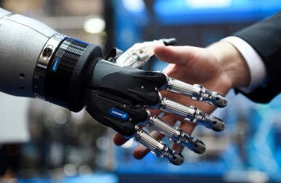 Robotlar Becerilerini Sergiledi