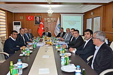 1.OSB Yönetim Kurulu Toplantısı Vali Toprak'ın Başkanlığında Yapıldı